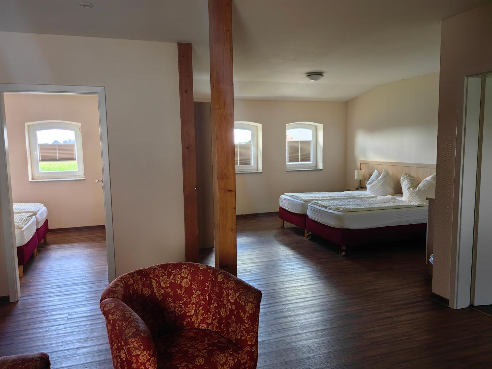 Landhotel Kreien Dış mekan fotoğraf